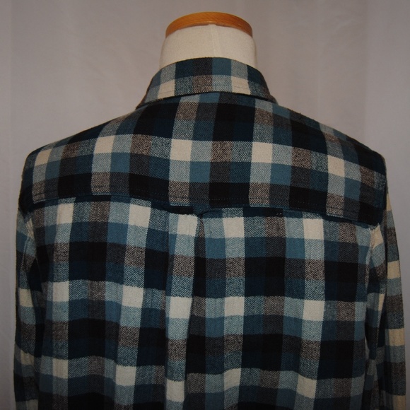 Woolrich Blue and Black  Flannel Shirt - Picture 2 of 4